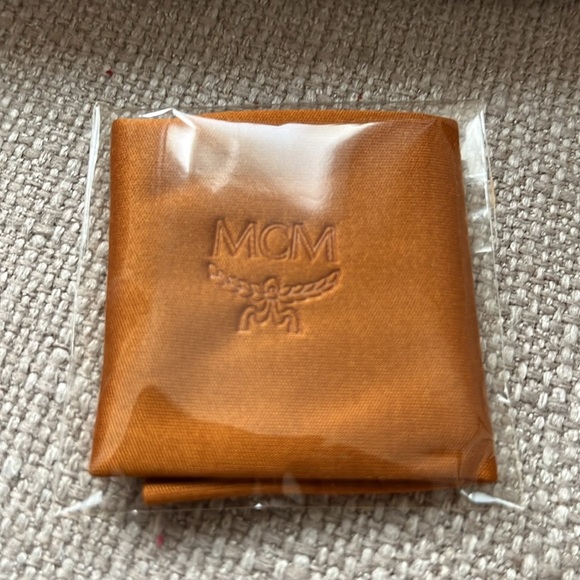 NEW! MCM Sunglasses Case - Picture 6 of 6